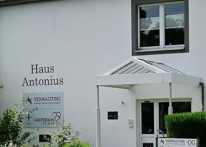 Gaestehaus St. Martin *