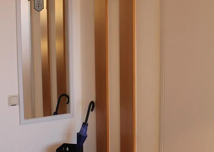 Gaestehaus St. Martin ウルメン